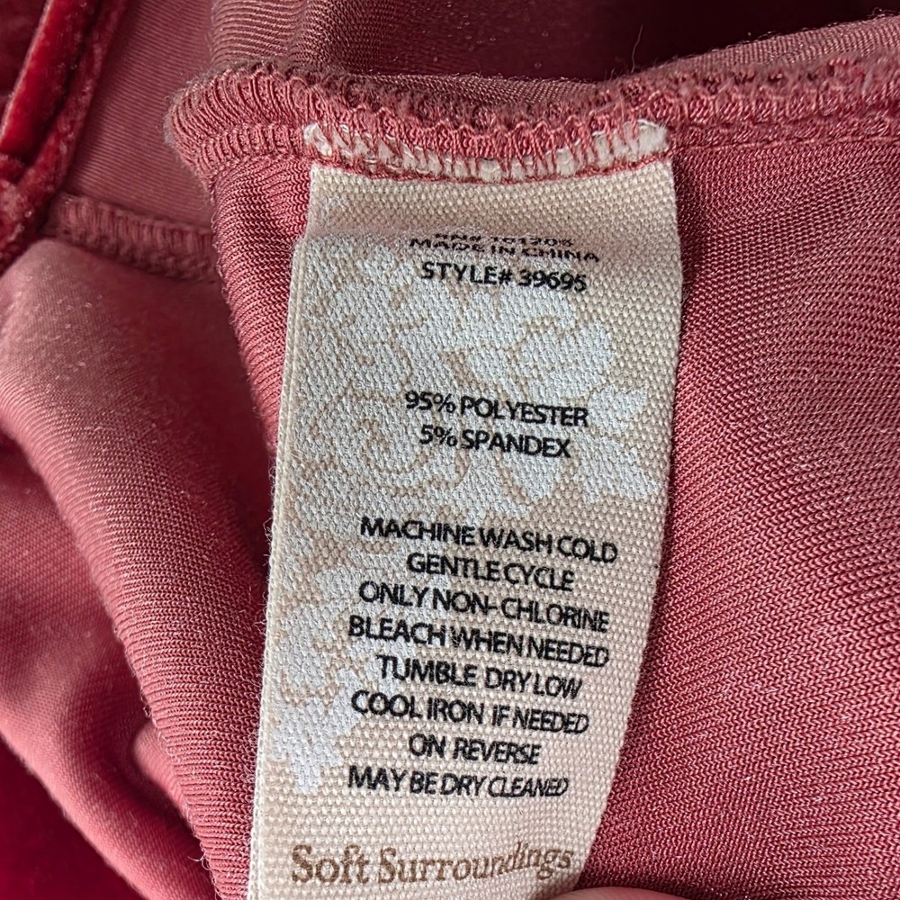 SOFT SURROUNDINGS VELVET BOYFRIEND TUNIC SHIRT WOMENS PETITE LARGE RED BUTTON UP - Picture 12 of 14